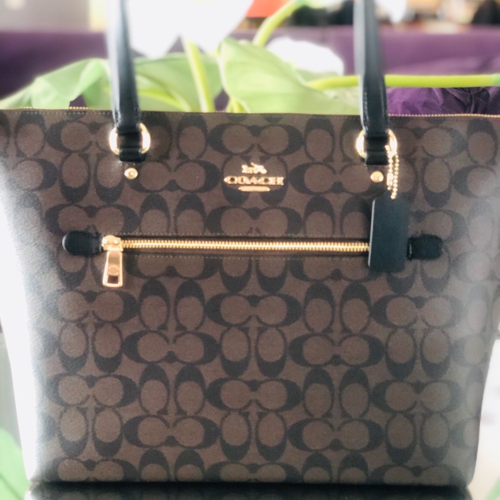 Coach Purse Tote Beautiful Smooth Leather! NWT